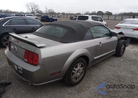 2008 Ford Mustang Gt Deluxe/Gt Premium z USA, uszkodzony, nr VIN 1ZVHT85H285148928
